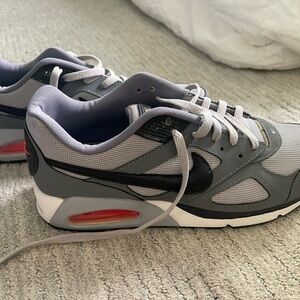 Nike Gray and Black Sneakers - Men’s 10